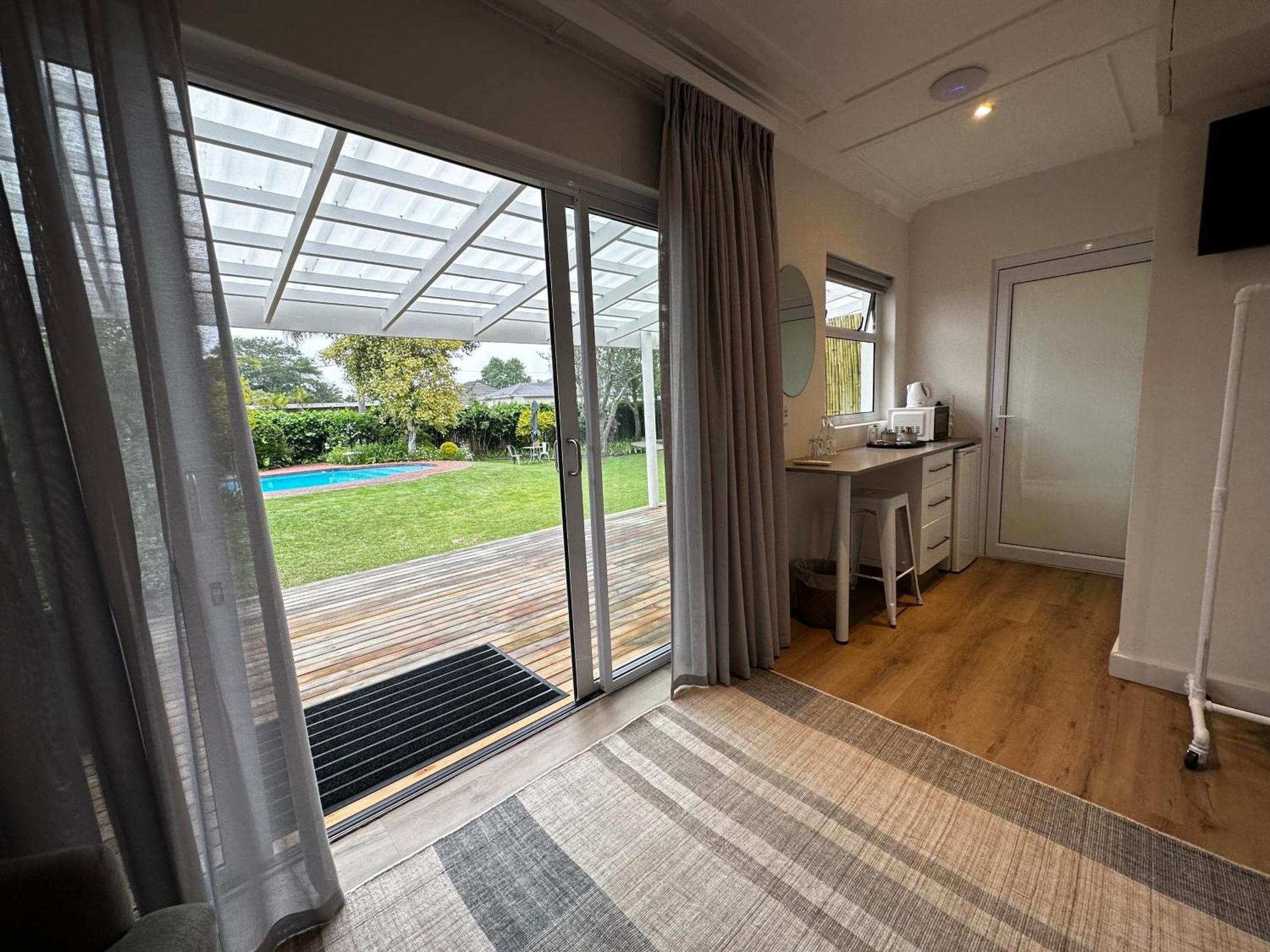 Whispering Oaks Guest House George Buitenkant foto